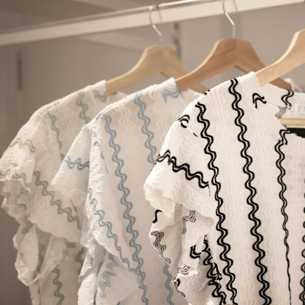 Blusa Linear - Image 2